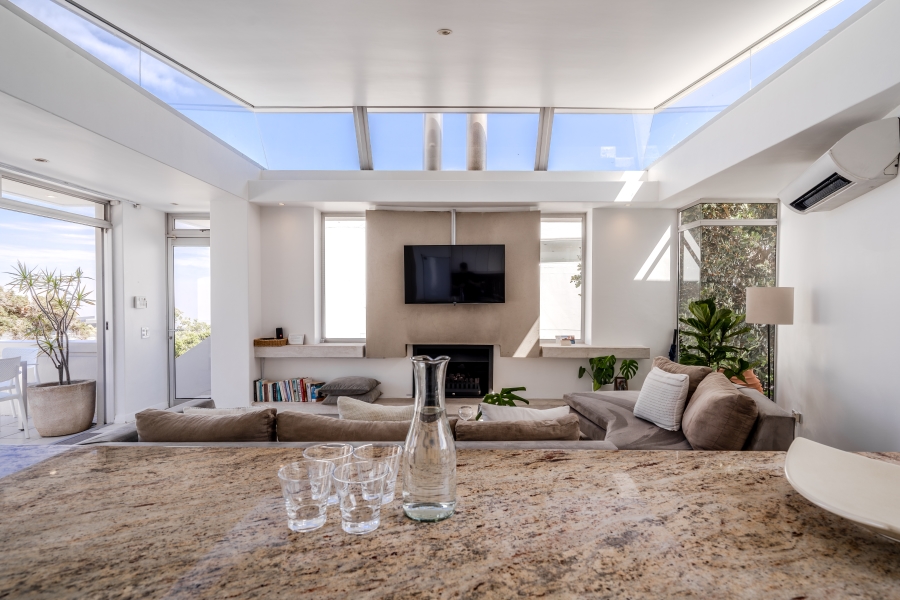 8 Bedroom Property for Sale in Camps Bay Western Cape